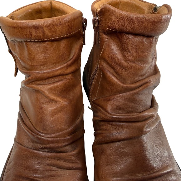 Shoes - Picture 3 of 7